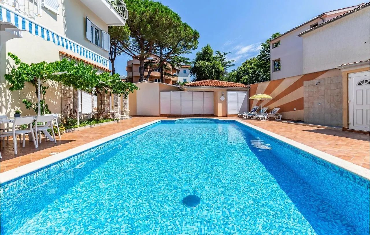 Holiday home Cozy Home In Medulin With Kitchen Croatia