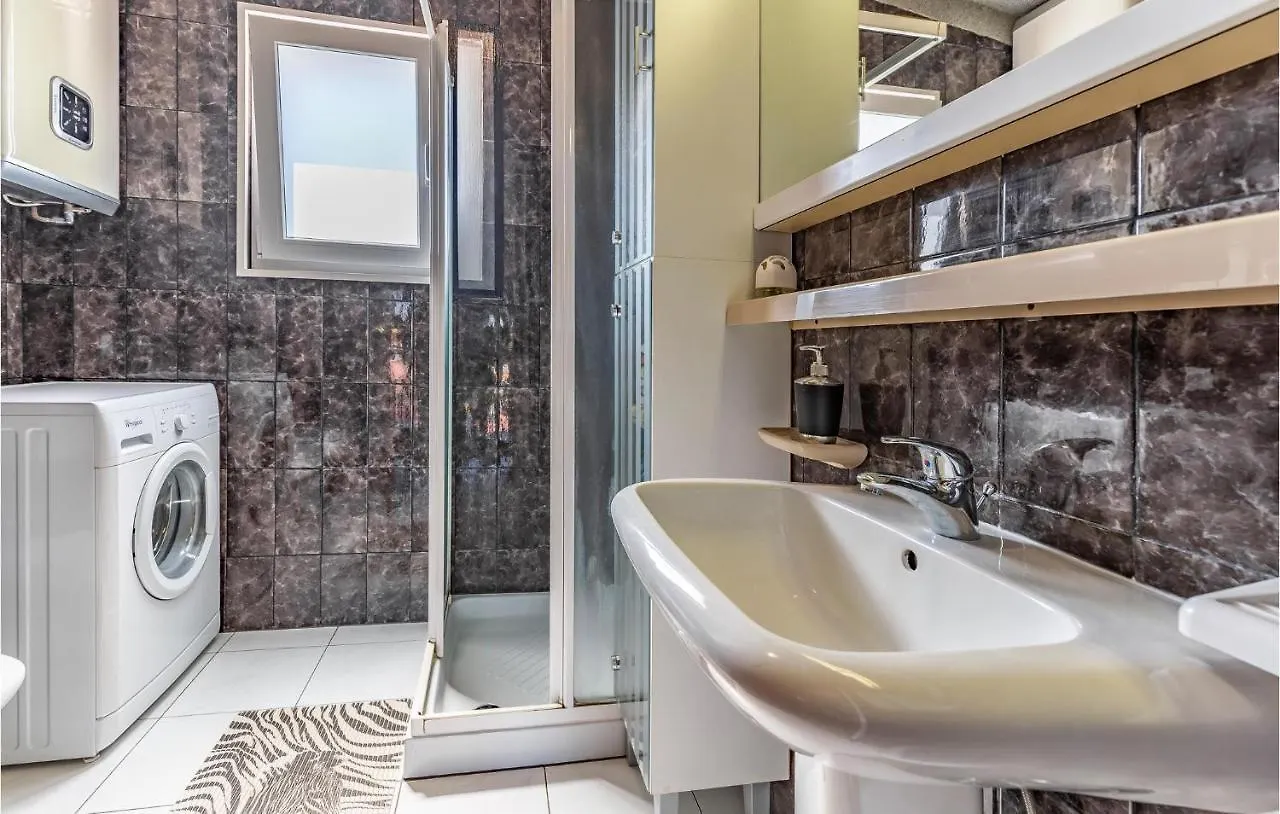 Cozy Home In Medulin With Kitchen Croatia